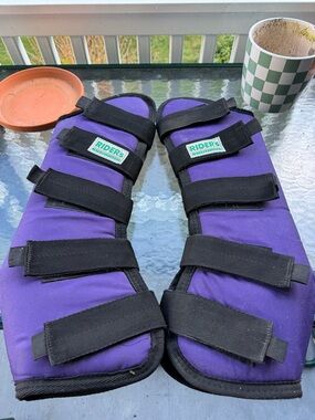 Rider's Purple Horse Shipping Boots with Black Straps